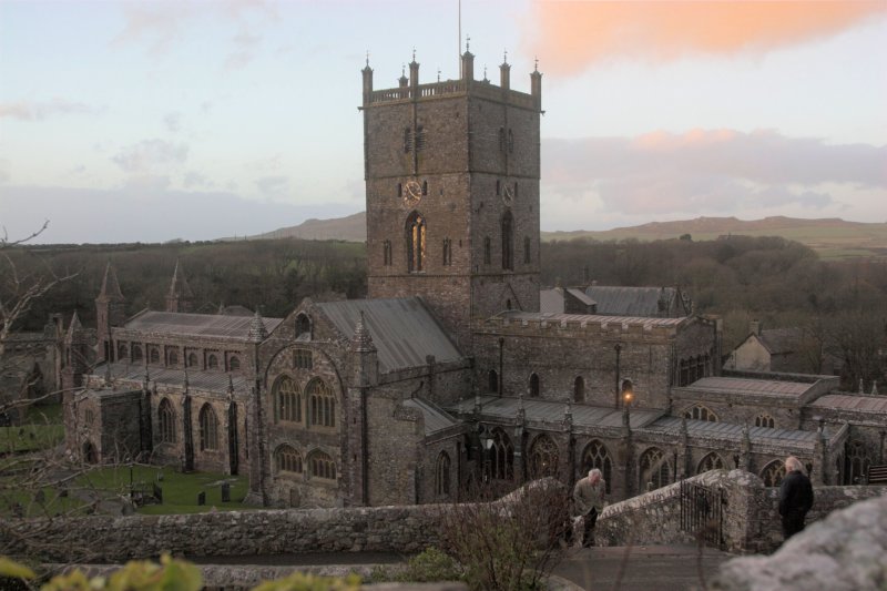 stdavidscathedral.jpg